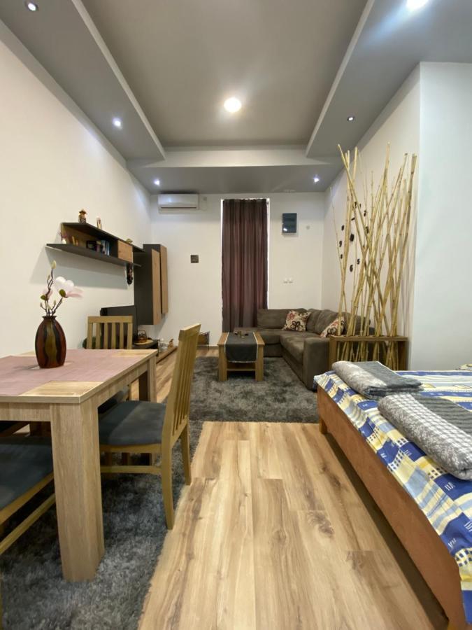 Apartment Neno 2 Требинье Экстерьер фото
