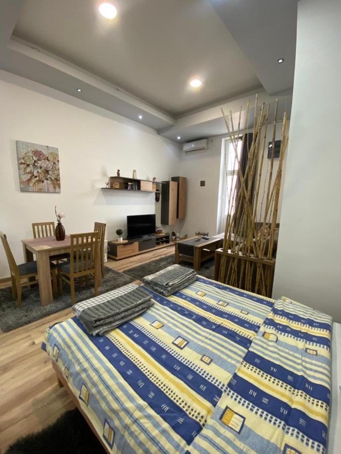 Apartment Neno 2 Требинье Экстерьер фото