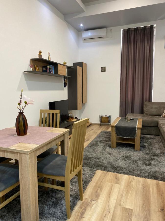 Apartment Neno 2 Требинье Экстерьер фото